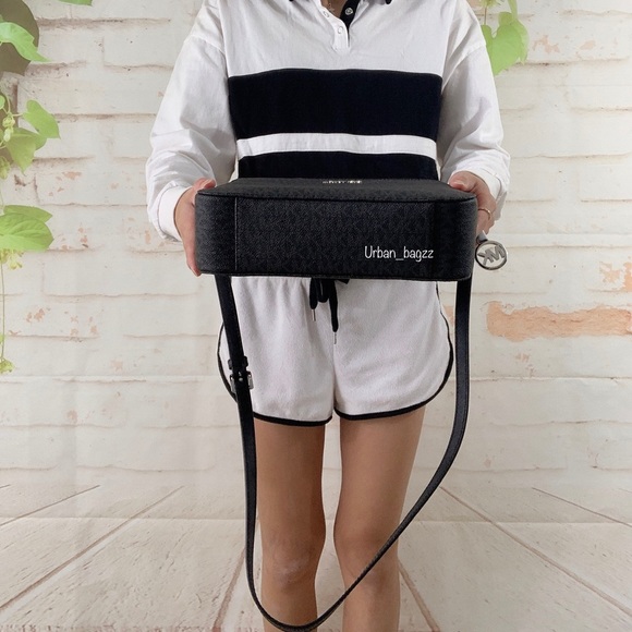 Michael Kors JST Large Crossbody - Picture 5 of 8